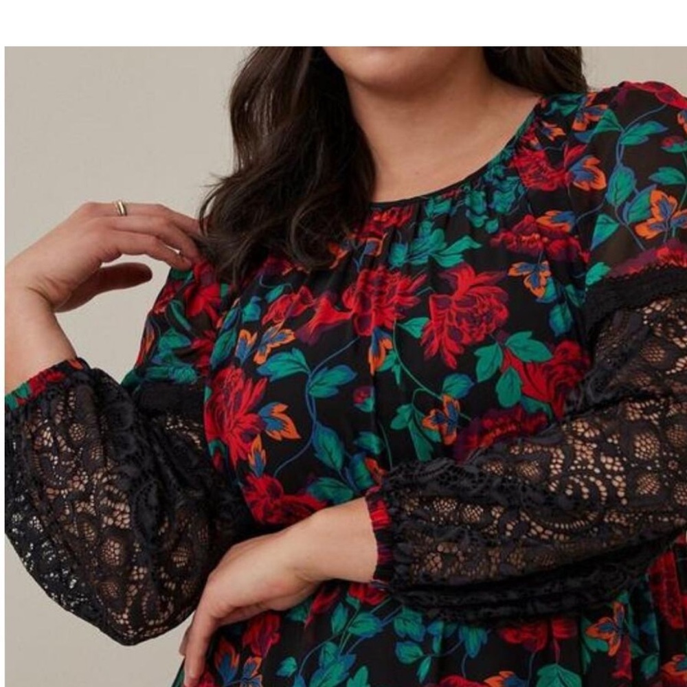 Torrid 2X Floral Maxi Dress with Lace Sleeves. - Picture 8 of 12